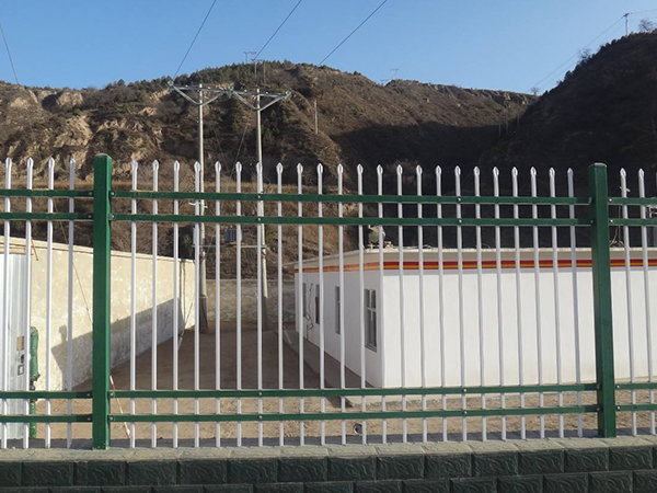 鋅鋼欄桿護(hù)欄